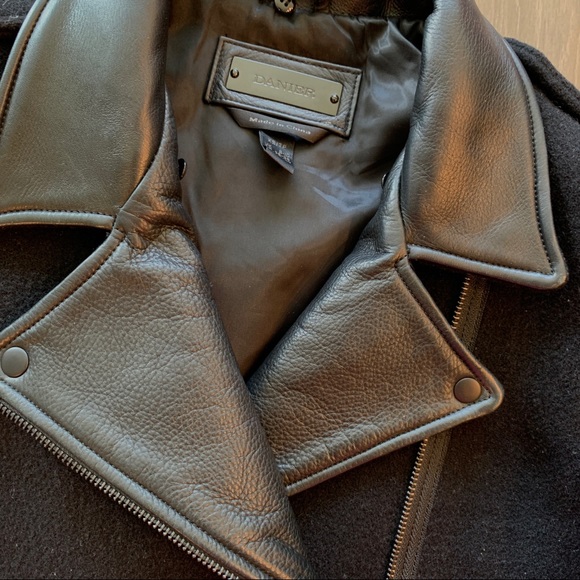 XS❣️Danier leather wool short coat with detachable fur collar - Picture 6 of 11